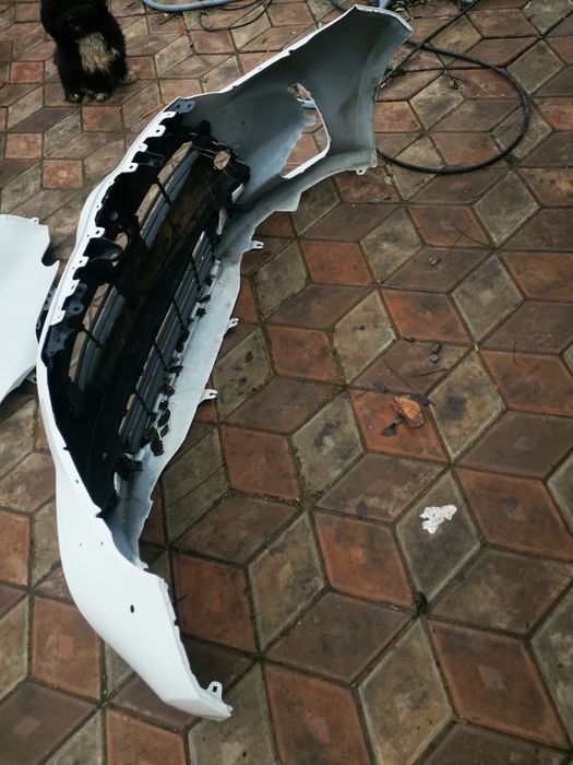 Bara fata grile aripa stânga Toyota yaris hybrid 4 2021/2022/2023/2024