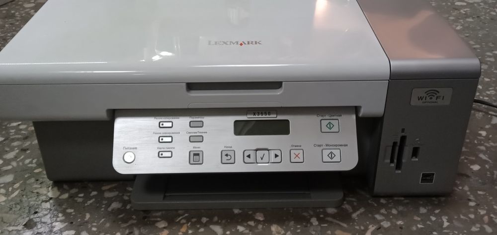 Принтер цветной  Лексмарк 3/1