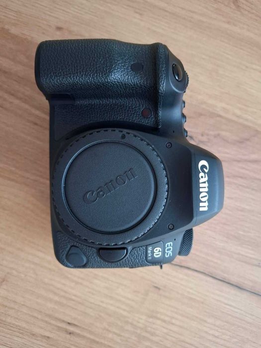 Продавам фотоапарат Canon EOS!