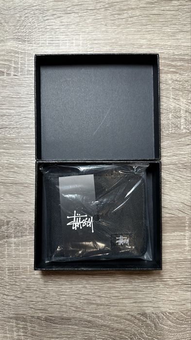 Stussy wallet black
