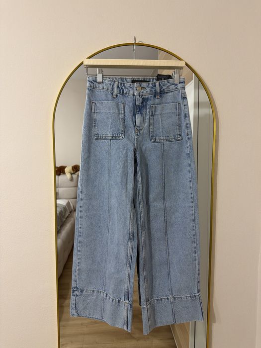 Няколко чифта дънки Levis, Pull&Bear, Stradivarius, Bershka