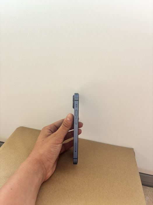 IPhone 13 mini на части