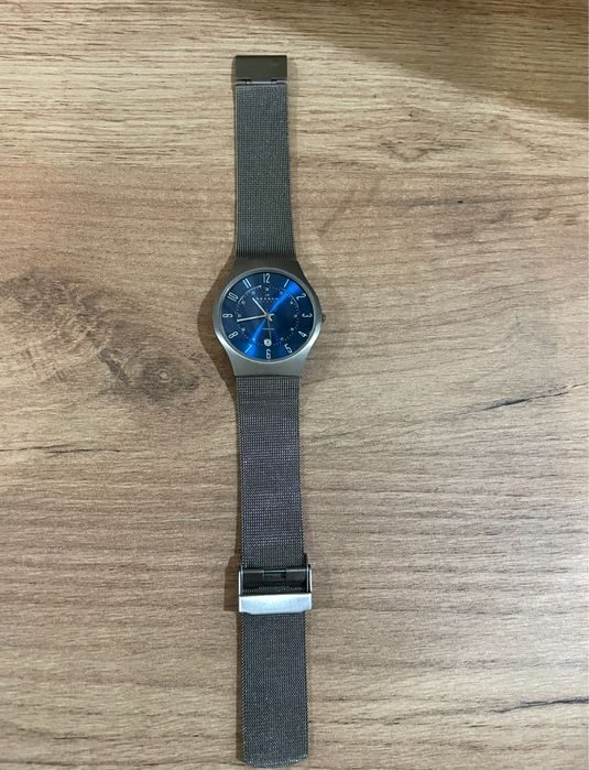 Часовник SKAGEN.