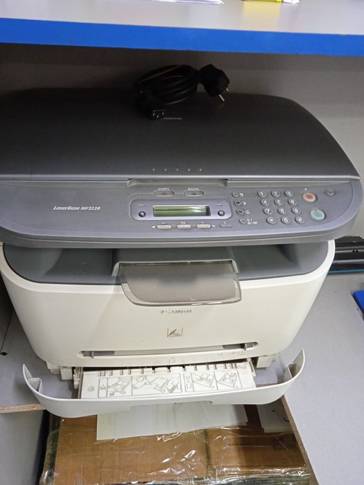 Продам принтер ч/б. Canon 3228.