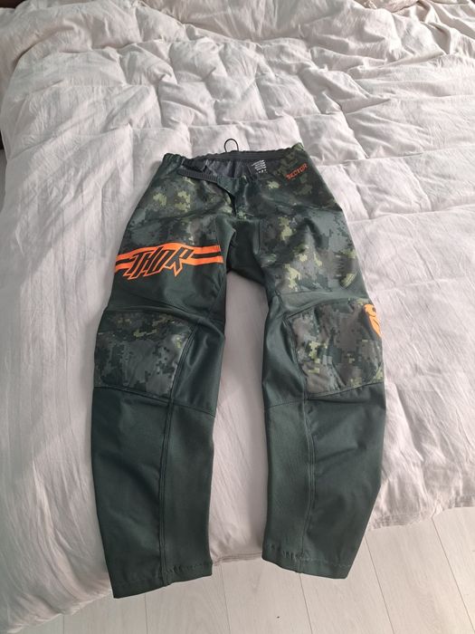 Pantaloni enduro Thor noi