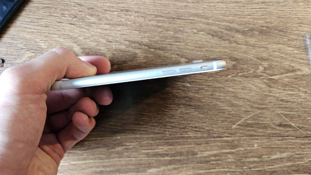 iPhone 7 silver 32Gb
