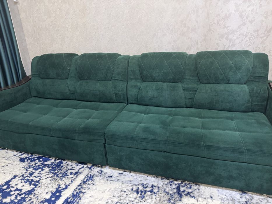 Диван сатылады 3 м