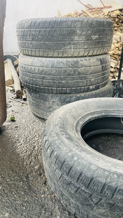 Продам шины комплект