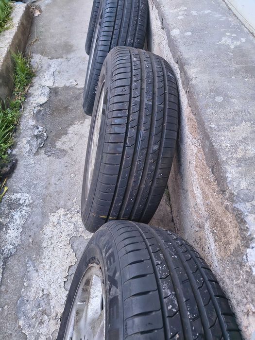 Продавам Джанти +Гуми за Мерцедес 195/65