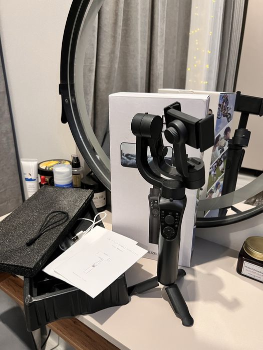 Стабилизатор для телефона / для сьемки видео