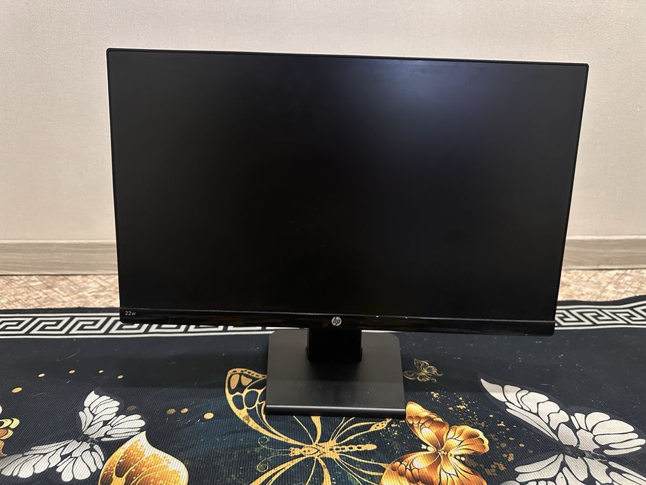 Монитор HP 22w (Full HD, IPS) — в отличном состоянии