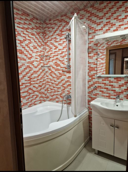 Дава се под наем Двустаен апартамент в Варна, Бриз - 68 кв.м за 498.27 € - Снимка #4