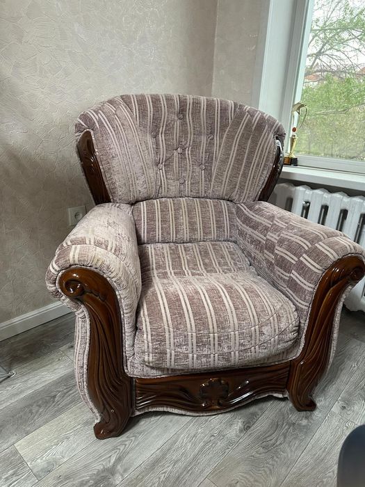 Продам два кресла