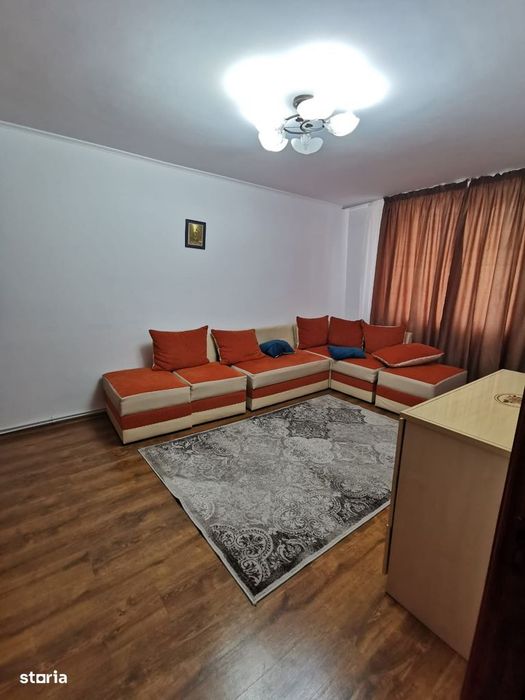 Apartament 3 camere de închiriat, Bld Traian, zona centrală — fotografia 2