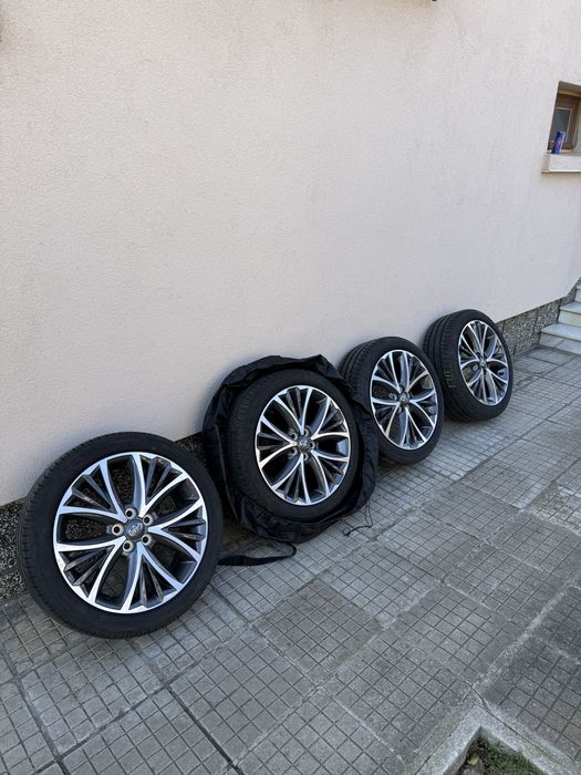 17” оригинални джанти и гуми за Toyota Yaris