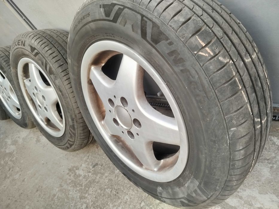 Продавам!
Гуми с джанти от Мерцeдес ц 220