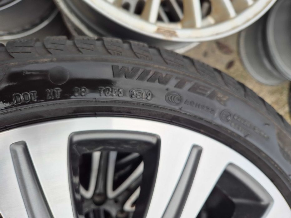 Roti Jante Anvelope IARNA 245/40/19 OE Mercedes E-Class W213 RFT