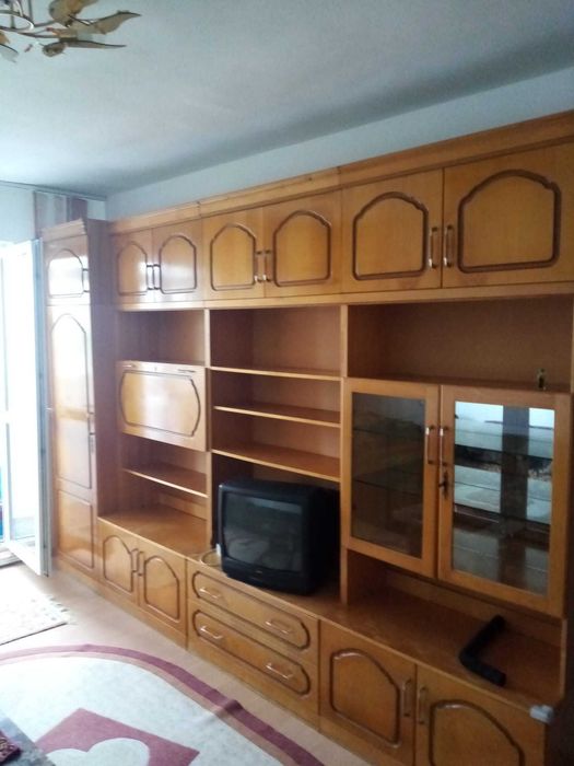 Ofer spre inchiriere apartament doua camere zona piata aurora