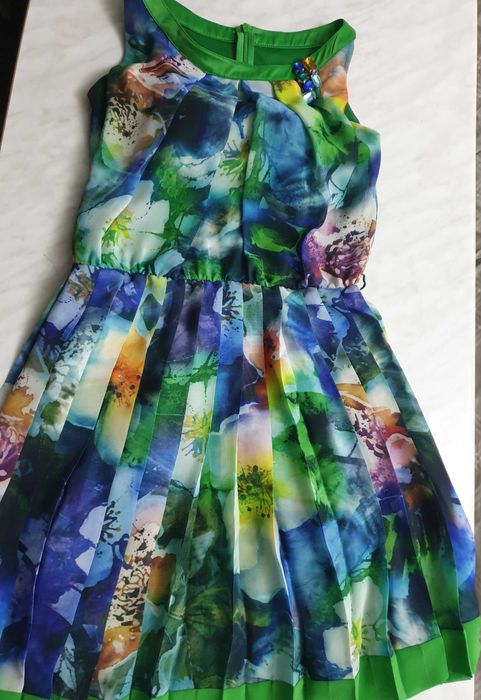 Летние легкое платье 42 размера