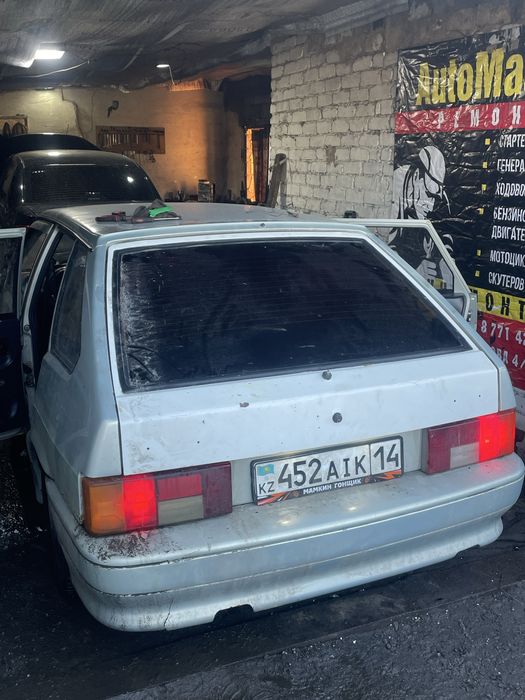 Ваз 2114.        .