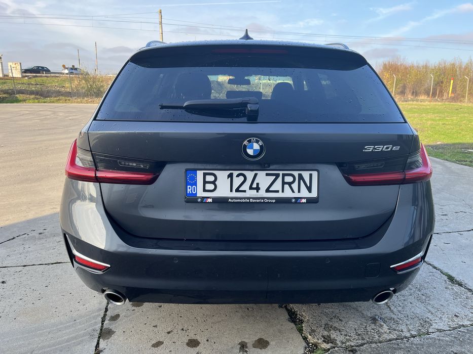 BMW seria 3 G21 330e 292CP