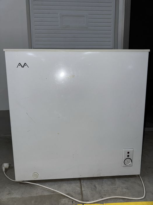 Продам морозильную камеру