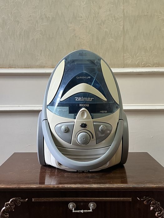 Пылесос Zelmer Galaxy 2 01Z010