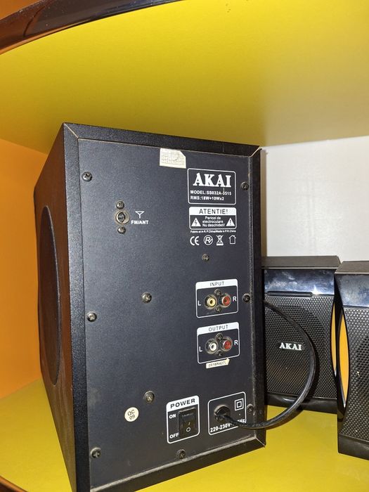 Vând Sistem Audio AKAI