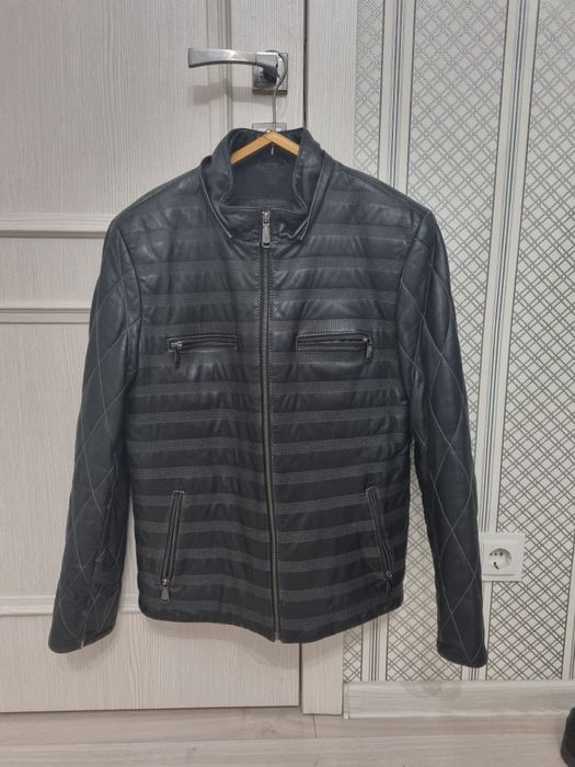 Продаётся кожаная куртка б/у