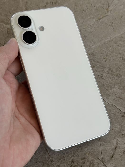 Айфон 16 128 white
