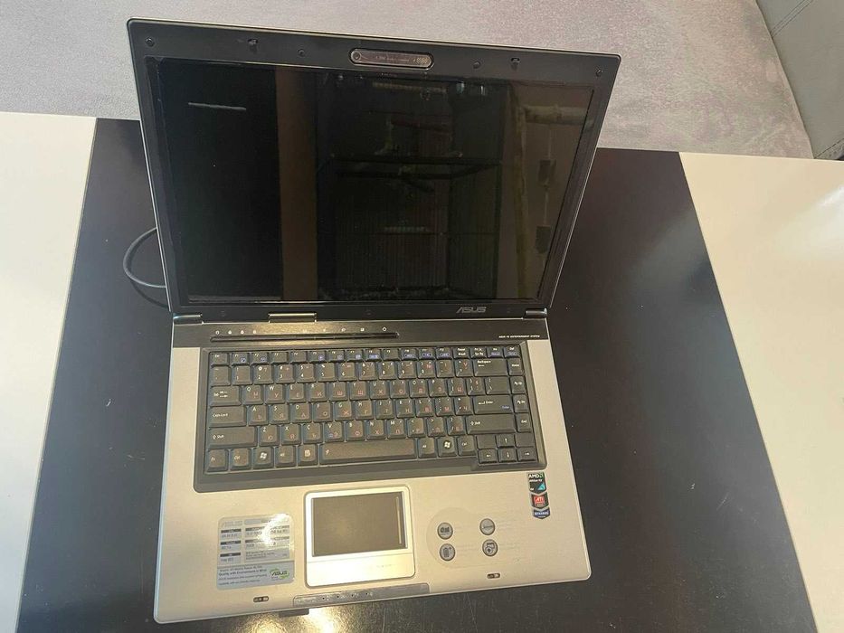 Лаптоп Asus за части