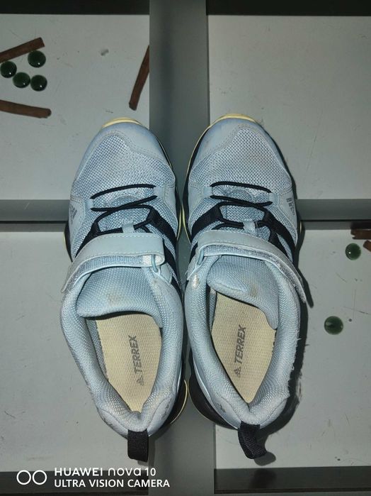 Adidas Terrex, детско-юношески маратонки, номер 36.