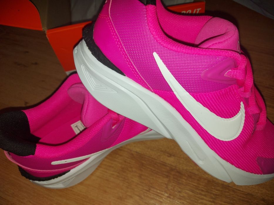 Нови маратонки nike 38- 39н. Оригинални