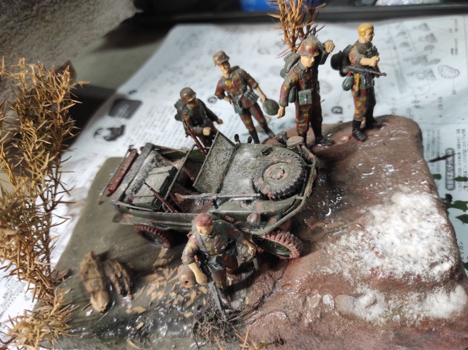 Малка диорама "Към фронтовата линия".