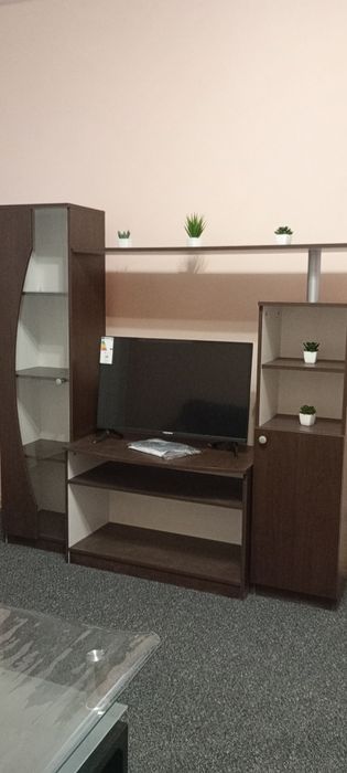 Дава се под наем Едностаен апартамент в София, 7-ми 11-ти километър - 48 кв.м за 698.19 € - Снимка #1