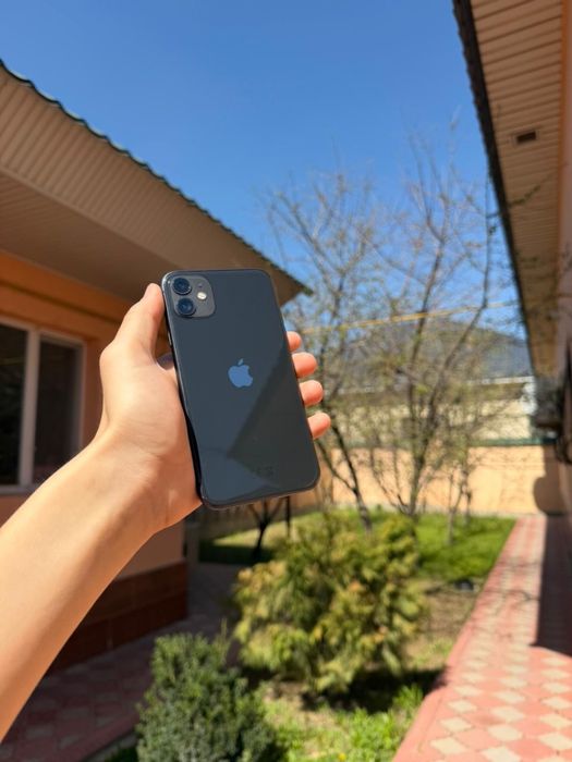 Продается iPhone 11