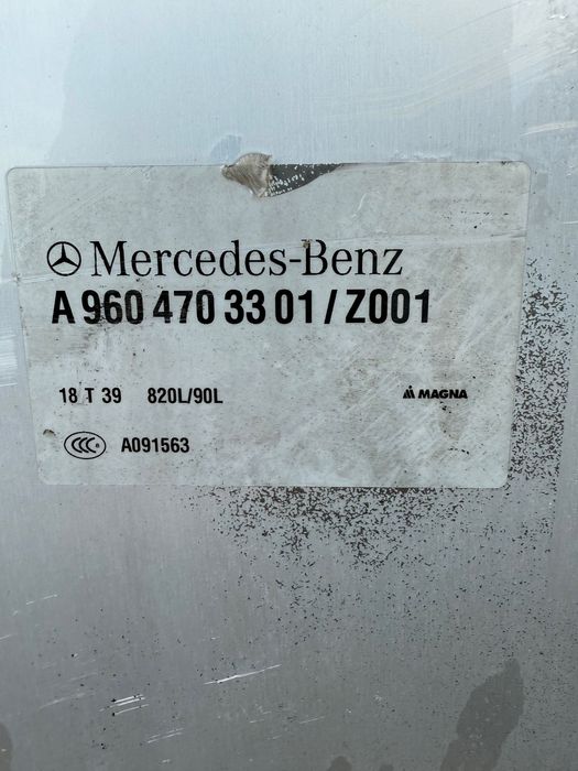 Резервоар за Мерцедес актрос MP4