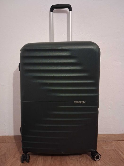 Trolere brend,American Tourister,mare