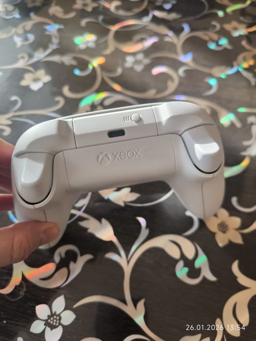 Геймпад на XBOX в отличном состоянии
