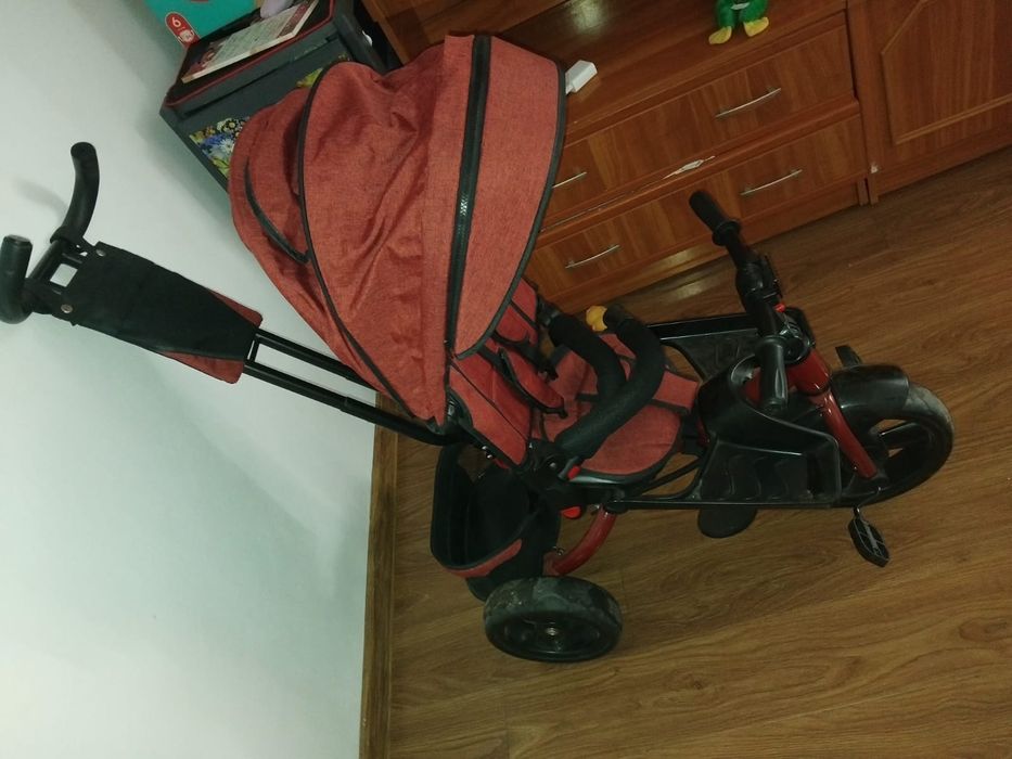 vând tricicleta  copii