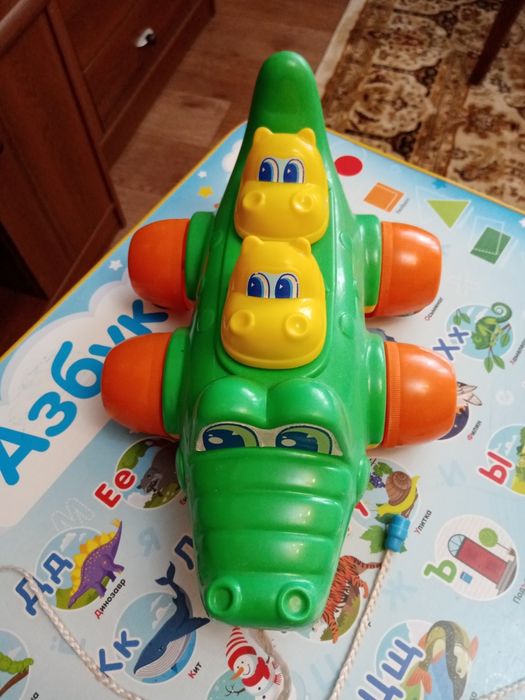 Игрушка каталка для малышей