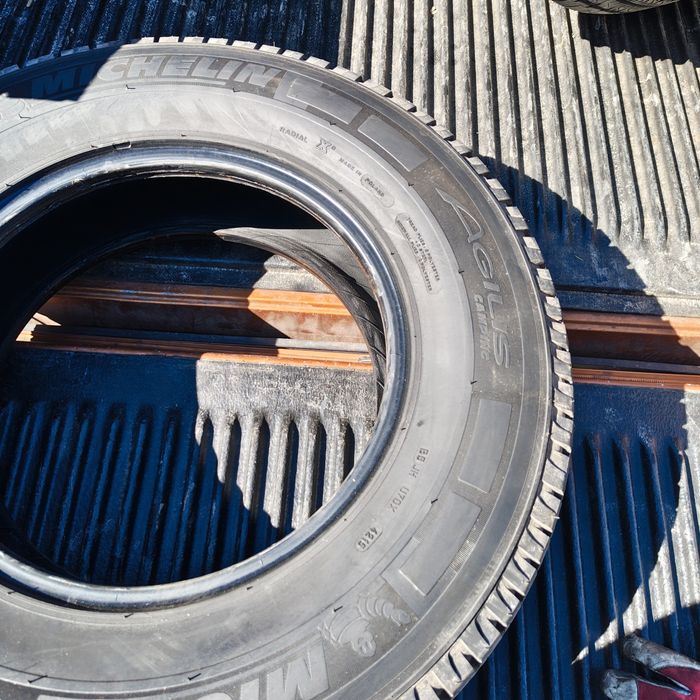 225/75/16 CP MICHELIN