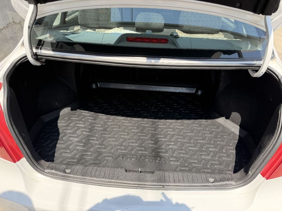 Lacetti Gentra elegant plus