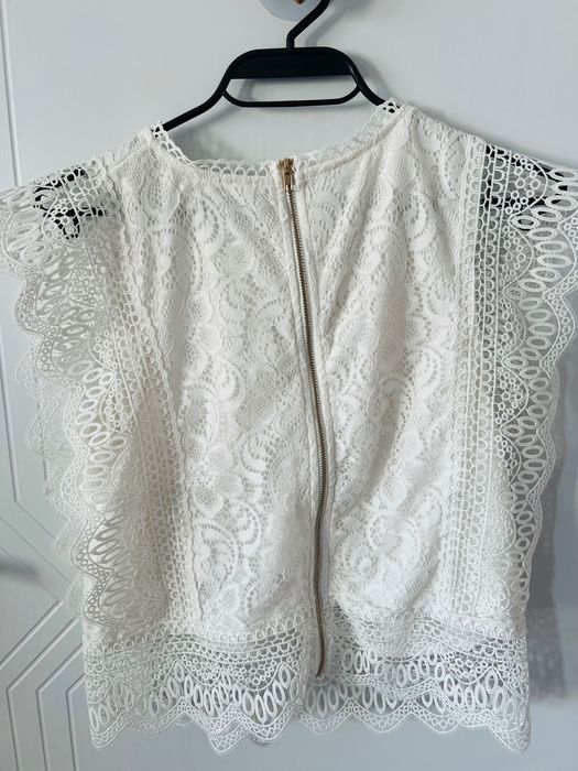 Красив дантелен топ