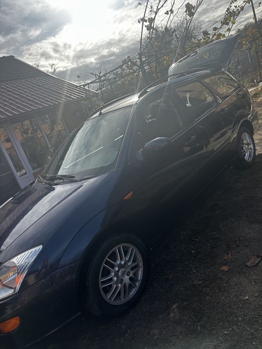 Ford  2001 benzină, 563 € — imagine 1