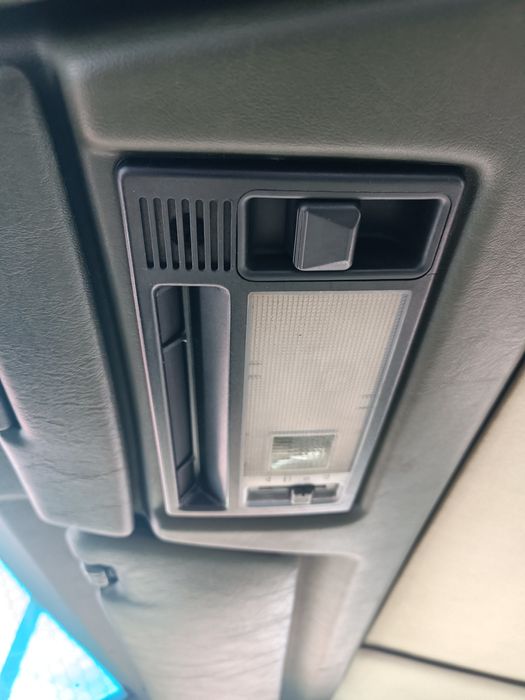 На части Мерцедес 124