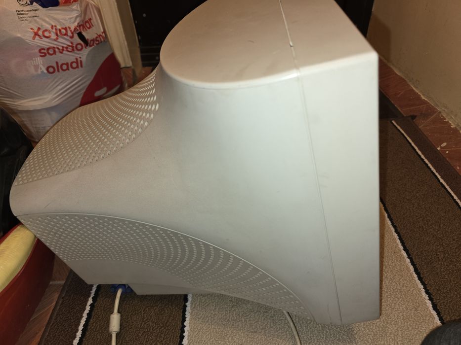 Kompyuter monotori Монитор