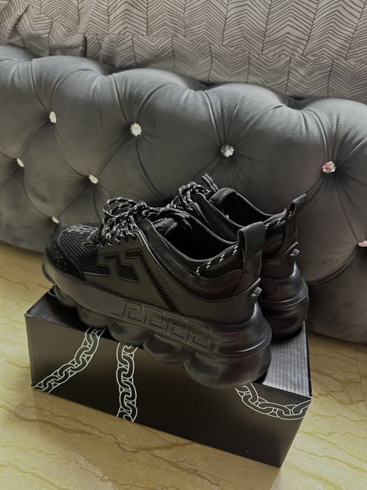 Versace chain reaction 45
