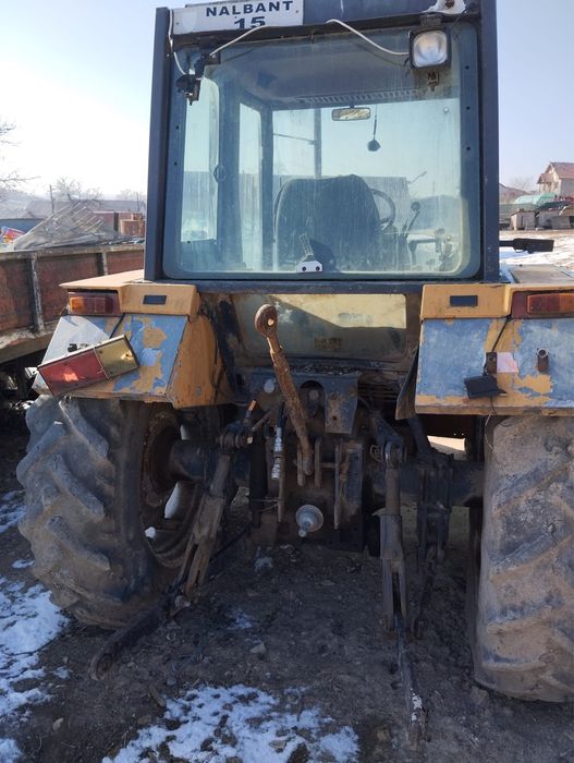 Tractor Renault 95 cp