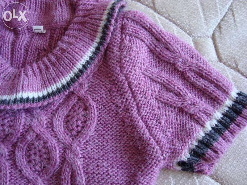 Модерна поличка за малка госпожица и красив блузон за зимата